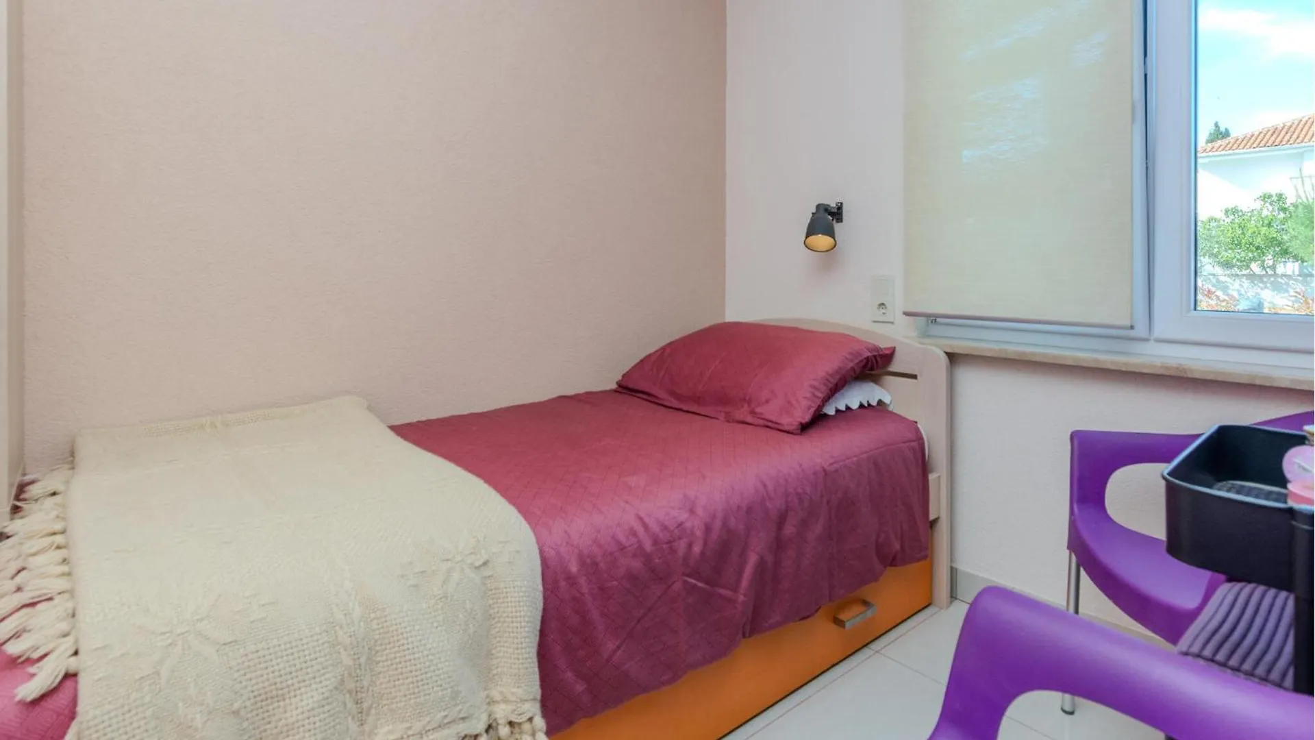 2 Bedroom Amazing Apartment In Nin